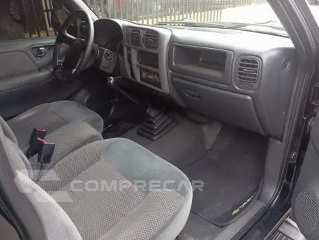 S10 2.4 MPFI Advantage 4X2 CS 8V