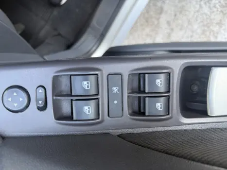 IDEA 1.4 MPI ELX 8V FLEX 4P MANUAL