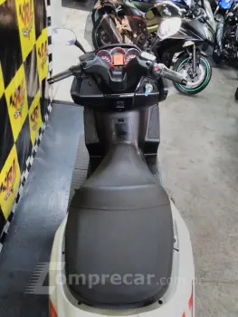 JTZ/DOWNTOWN PEOPLE GT 300I