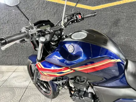 FZ25 250 FAZER CAPITÃ MARVEL FLEX