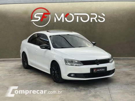 Volkswagen JETTA - 2.0 TSI HIGHLINE 211CV 4P TIPTRONIC 4 portas