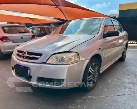 ASTRA 2.0 MPFI Advantage Sedan 8V