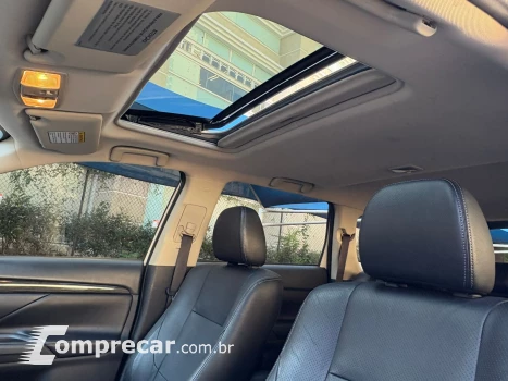 OUTLANDER 2.2 Mivec Di-d Hpe-s AWD