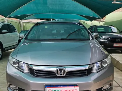 HONDA CIVIC - 2.0 LXR 16V 4P AUTOMÁTICO 4 portas
