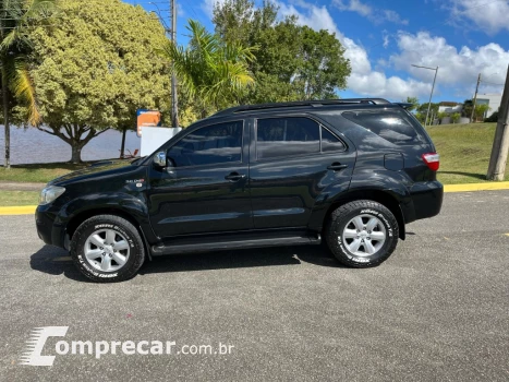 HILUX SW4 3.0 SRV 4X4 7 LUGARES 16V TURBO INTERCOOLER DIESEL