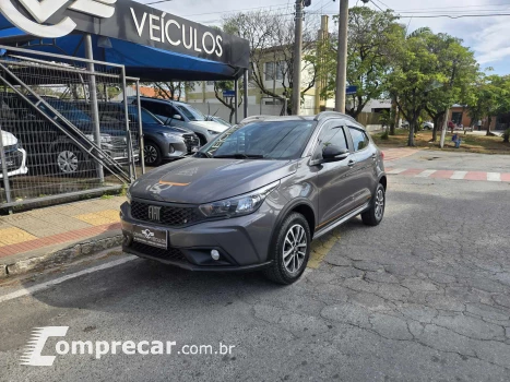 Fiat ARGO 1.3 Firefly Trekking 4 portas