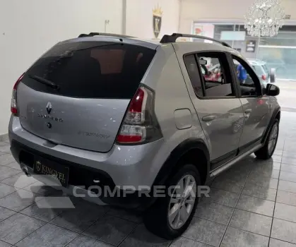 SANDERO STEPWAY