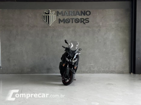 XMAX 250 ABS