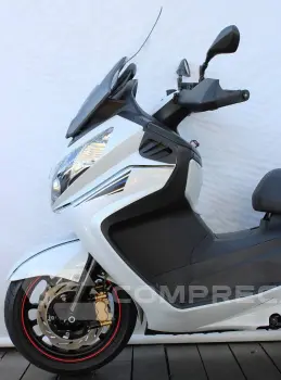 DAFRA MAXSYM 400i