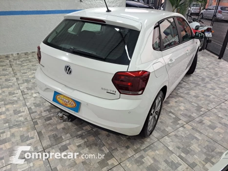 Volkswagen POLO 1.0 200 TSI Comfortline 4 portas