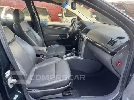 Vectra Sedan 2.0 4P COLLECTION