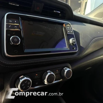 KICKS SV CVT