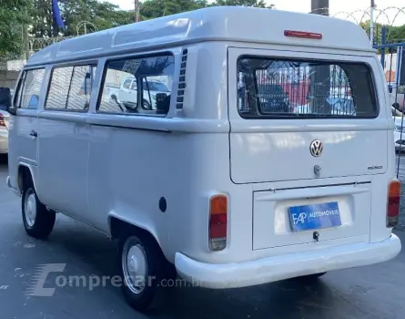 Kombi 1.4 FLEX STD LOTAÇÃO 12 LUGARES
