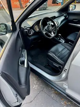 KICKS 1.6 16V SV Limited