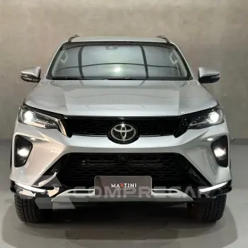 Hilux SW4 SRX Plat. 4x4 2.8 TB Die. Aut.