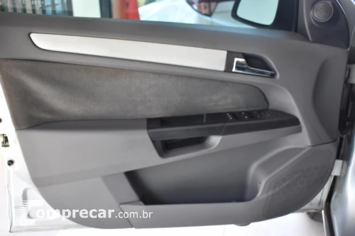 VECTRA 2.0 MPFI Elegance 8V