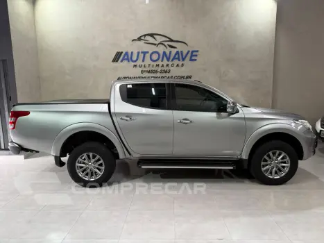 L 200 Triton 2.4 16V SPORT HPE 4X4 CABINE DUPLA TURBO DIESEL