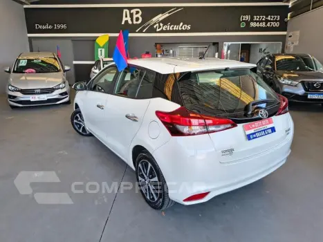 YARIS HB XLS15 AT
