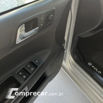 Polo Sedan 1.6 Mi Total Flex 8V 4p