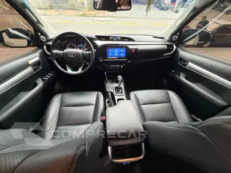 Hilux CD SRX Plus 4x4 2.8 TDI Die. Aut.