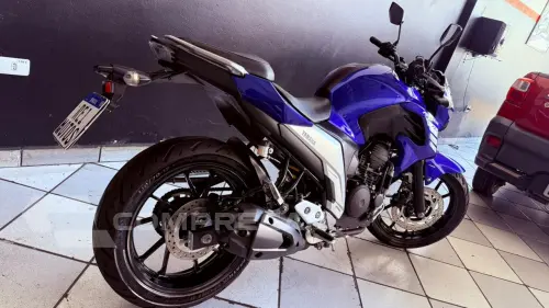 FZ25 ABS
