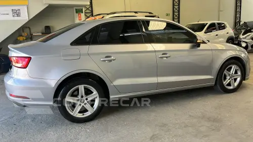 A3 1.4 TFSI Sedan Ambiente 16V