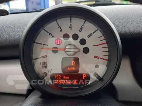 One 1.6 16V Gasolina 2P Automático