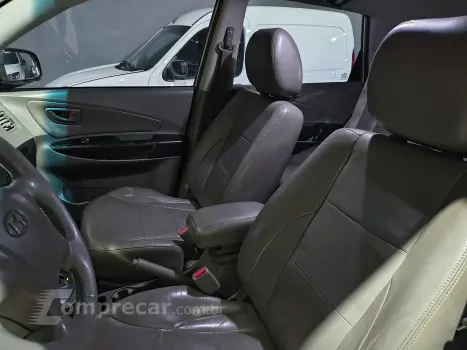 TUCSON 2.0 MPFI GLS 16V 143cv 2WD