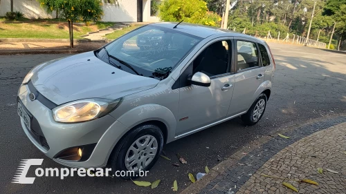 FIESTA 1.6 MPI Class Hatch 8V
