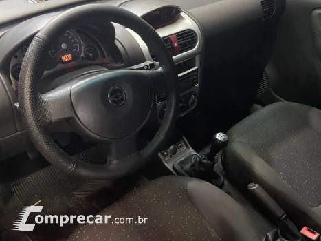 Corsa 1.4 Mpfi Premium Sedan 8V Flex 4P Manual
