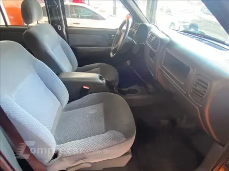 S10 2.4 Advantage 4X2 CD 8V