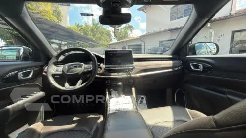 Commander 1.3 16V 4P FLEX T270 OVERLAND TURBO AUTOMÁTICO AT6