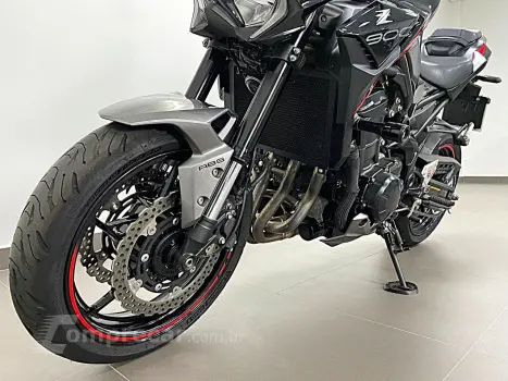 KAWASAKI Z900