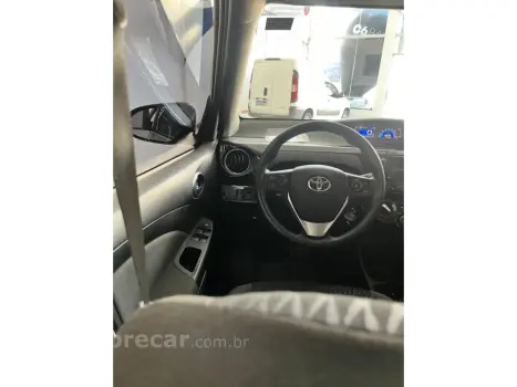 ETIOS 1.5 X PLUS 16V FLEX 4P AUTOMÁTICO