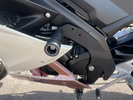 YZF R15 ABS