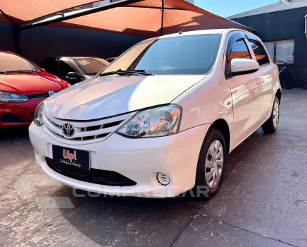 Toyota ETIOS 1.3 X 16V 4 portas