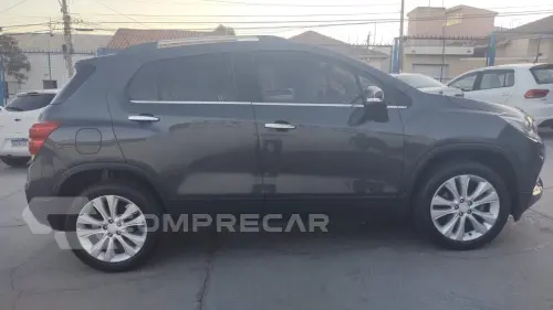 TRACKER PREMIER
