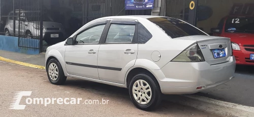FIESTA 1.6 MPI Class Sedan 8V