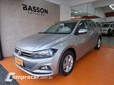 Volkswagen POLO 1.0 200 TSI Comfortline 4 portas