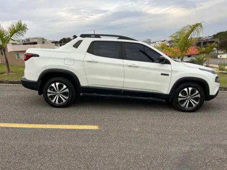 TORO 2.0 16V TURBO DIESEL ULTRA 4WD AT9