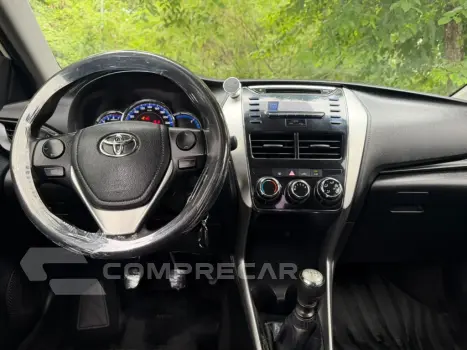 YARIS 1.3 16V FLEX XL MANUAL