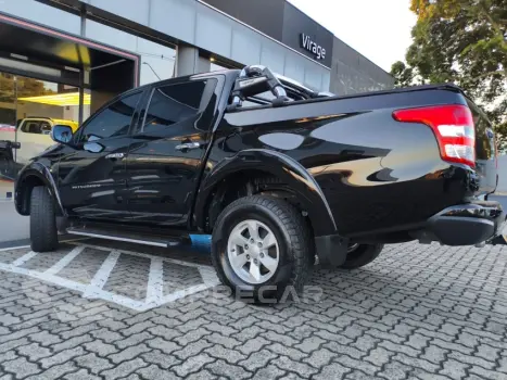 L200 TRITON 2.4 16V Turbo Sport HPE TOP CD 4X4