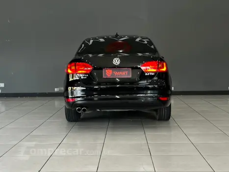 JETTA 2.0 COMFORTLINE FLEX 4P TIPTRONIC