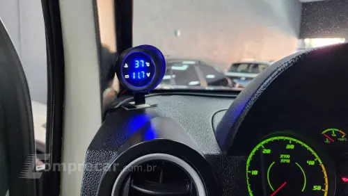 T-4 4x4 3.0 TB Int. Cap. Rígida Diesel