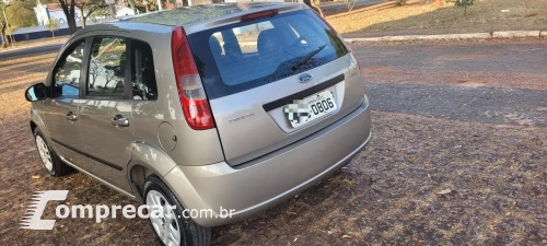 FIESTA 1.6 MPI Class Hatch 8V