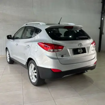 ix35 2.0 16V 170cv 2WD/4WD Aut.