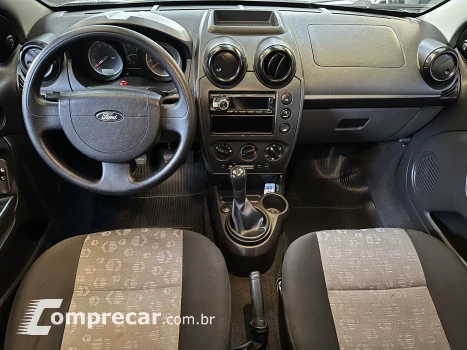 FIESTA 1.6 MPI Class Hatch 8V