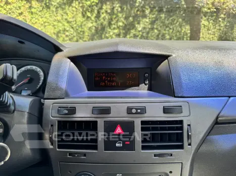 VECTRA 2.0 MPFI GT Hatch 8V