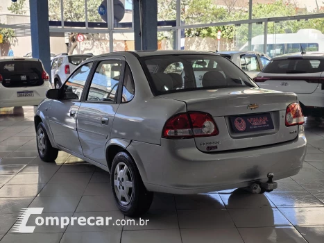 CLASSIC 1.0 MPFI Sedan 8V