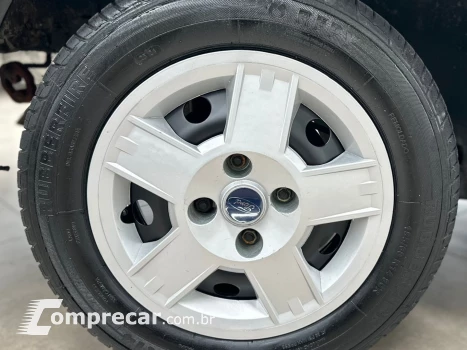FIESTA 1.6 MPI CLASS SEDAN 8V FLEX 4P MANUAL